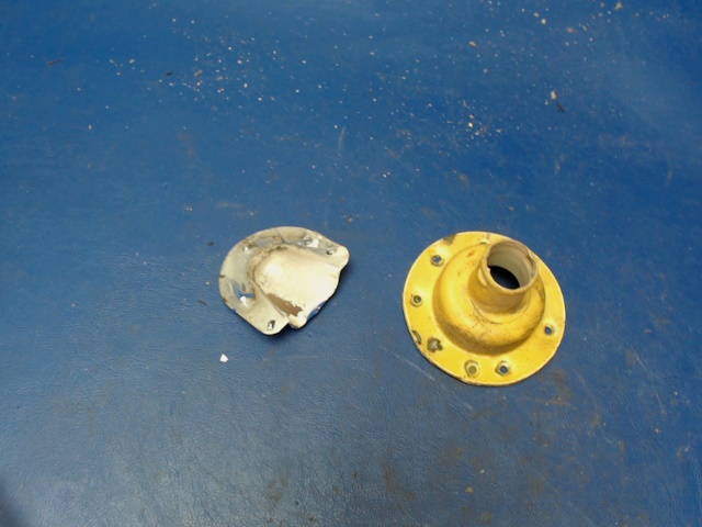 1470219-1 Cessna - SCOOP - AIR VENT RADIO COOLING Forward Fuselage w/ Adapter